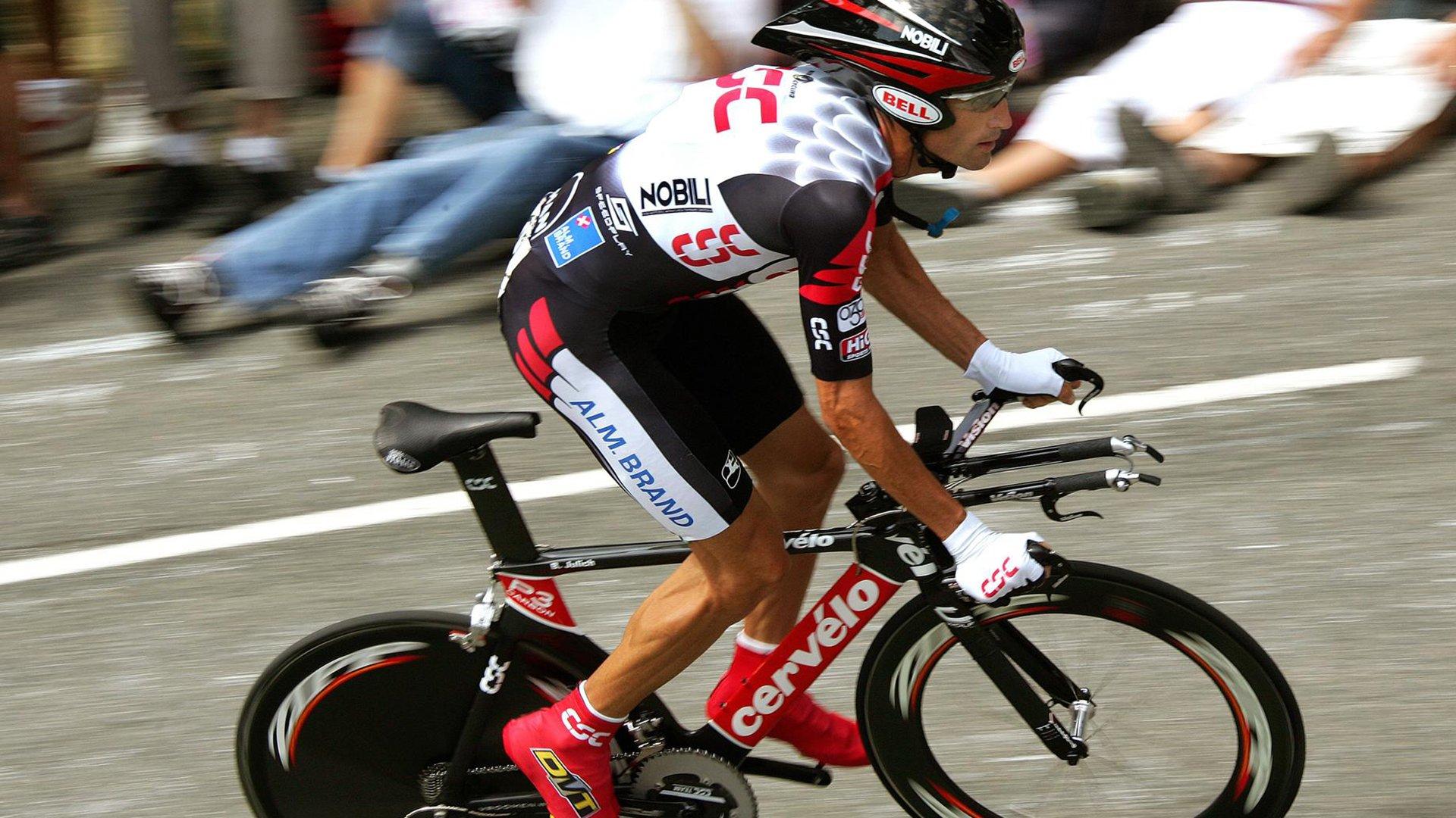 欧战梦碎!十人本菲卡狂攻19脚难挽败局 穆帅生涯首度单季无冠陷去留危机